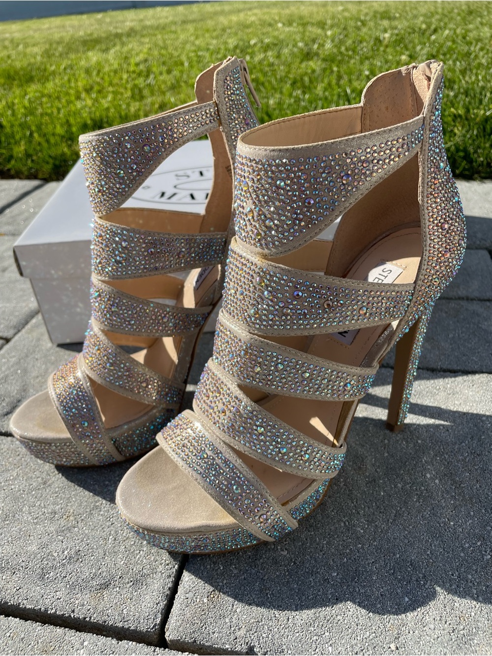 Women’s Steve Madden Spycee Champagne Multi Crystal Strappy High Heel Sandals 8